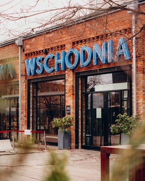 Restauracja Warszawa Wschodnia by Mateusz Gessler